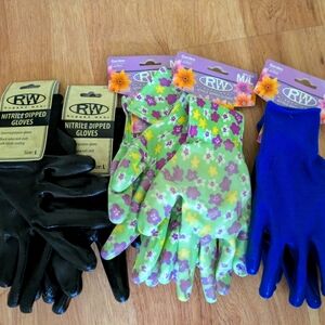 Brand new Nitrile dipped gloves (5 pairs)
